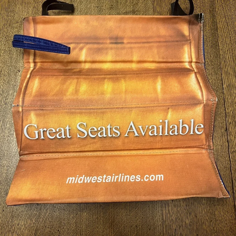 Midwest Airline Milwaukee Brewers Vintage Folding Seat Cushion 12